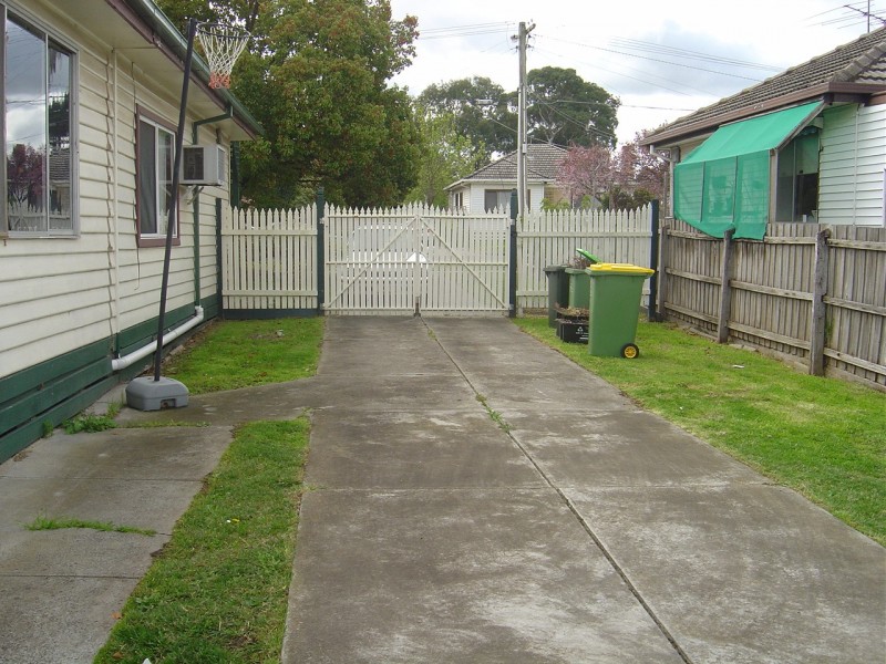 7 Clunes Street, Kingsbury VIC 3083