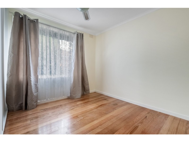 15 Canberra Grove, Lalor VIC 3075