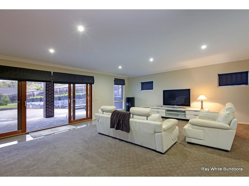 2 Eden Court, South Morang VIC 3752