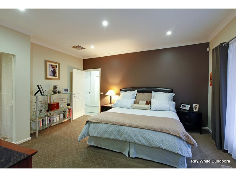 2 Eden Court, South Morang VIC 3752