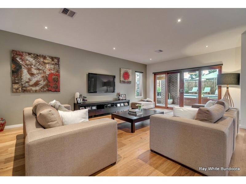 22 Fitzjohns Drive, Bundoora VIC 3083