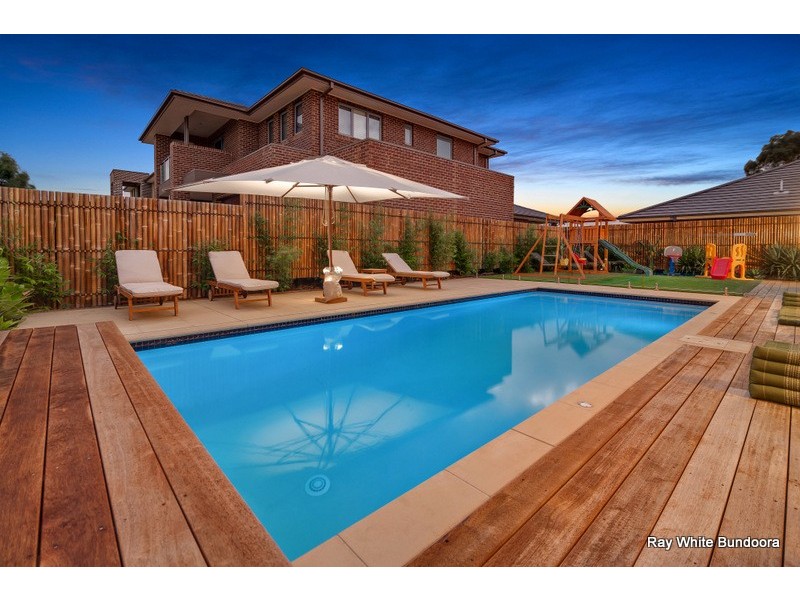 22 Fitzjohns Drive, Bundoora VIC 3083