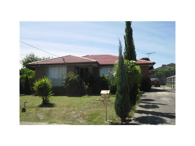 4 Hampton Court, Thomastown VIC 3074