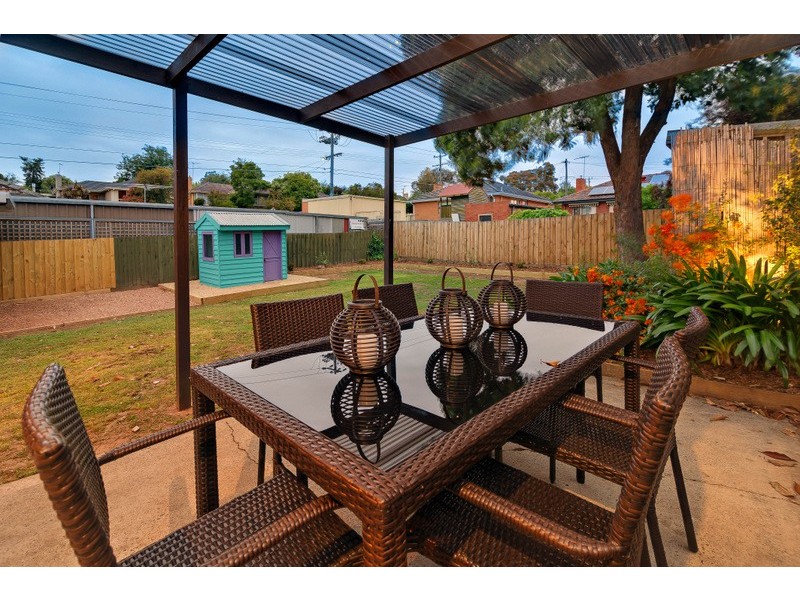 190 Cameron Parade, Watsonia North VIC 3087