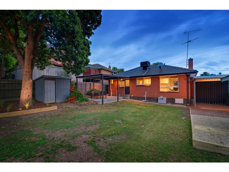 190 Cameron Parade, Watsonia North VIC 3087