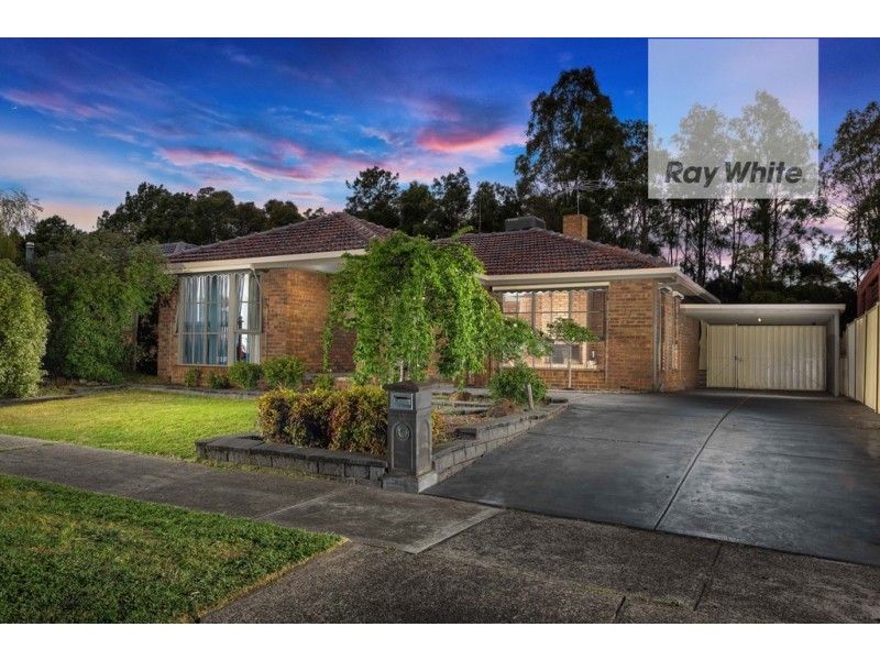 17 Grevillia Drive, Mill Park VIC 3082