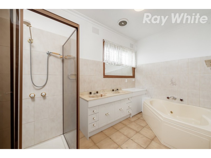 36 Taunton Drive, Bundoora VIC 3083