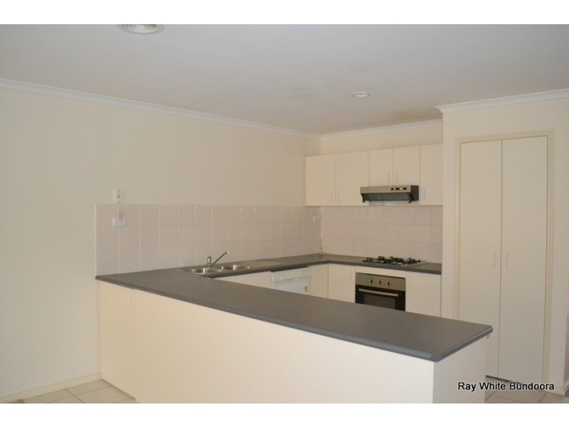 28/292 McKimmies Road, Mill Park VIC 3082