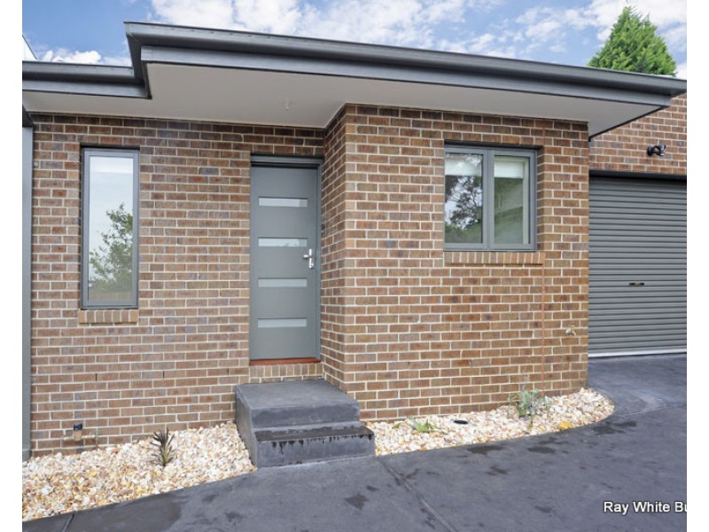 3/28 Purinuan Road, Reservoir VIC 3073