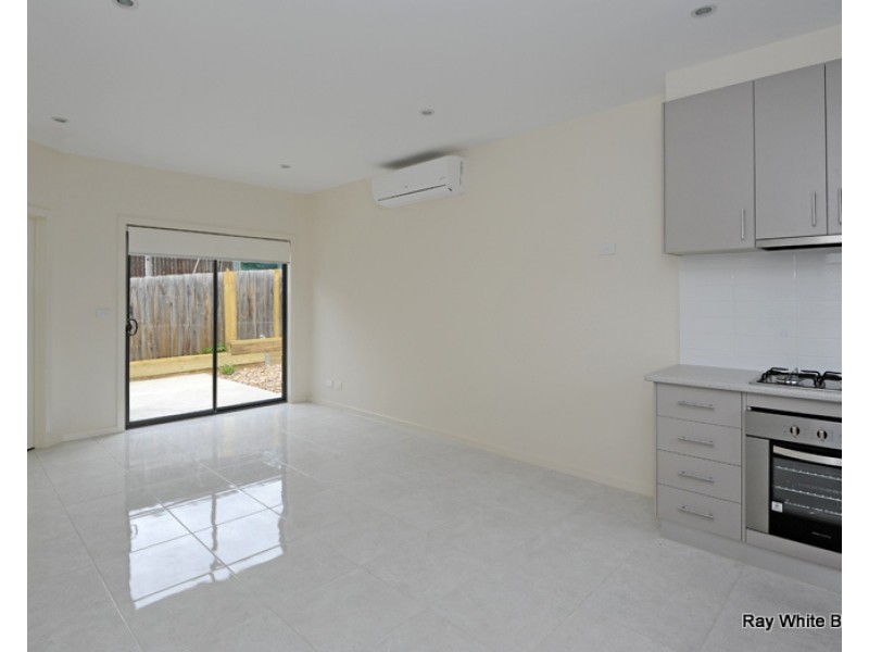 3/28 Purinuan Road, Reservoir VIC 3073