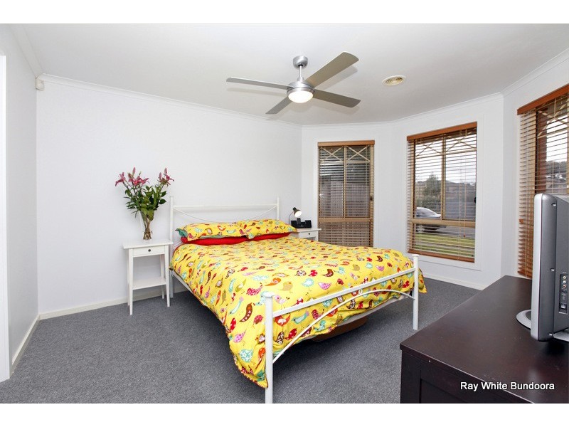 21 Parkhaven Avenue, Kingsbury VIC 3083