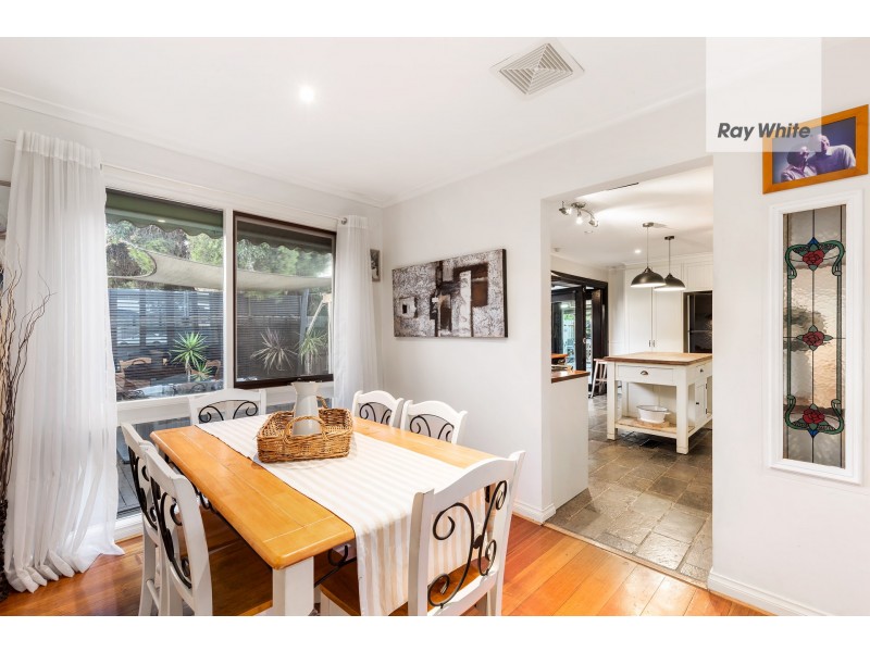 4 Regan Court, Bundoora VIC 3083