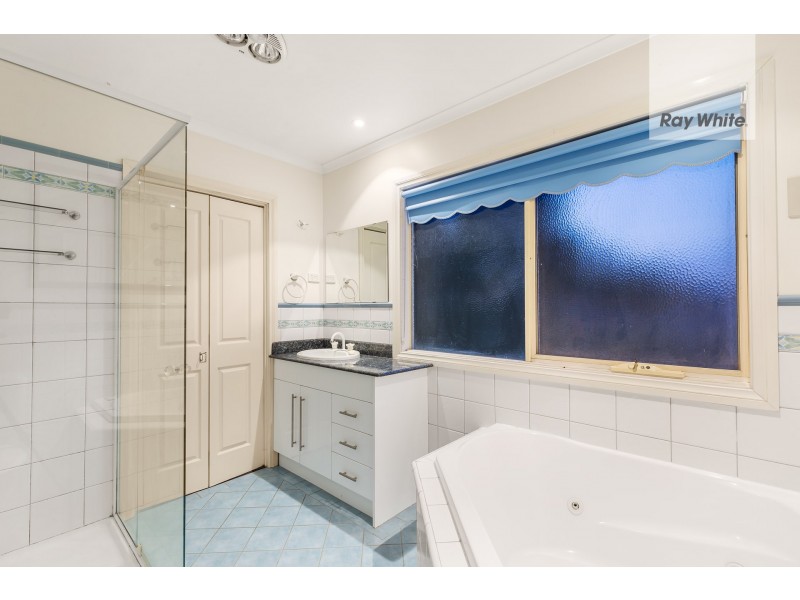 4 Regan Court, Bundoora VIC 3083