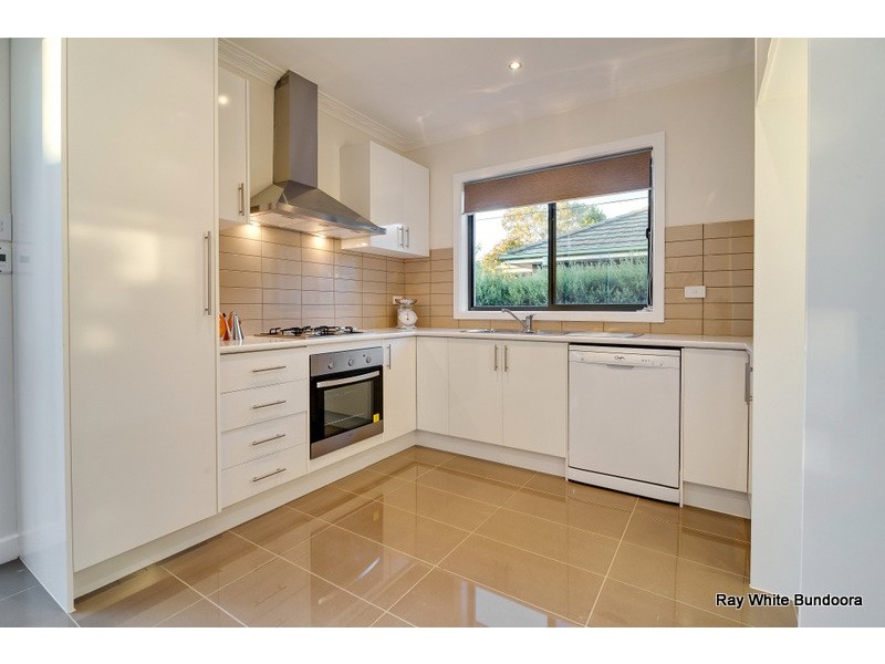 1/7 Eden Avenue, Watsonia VIC 3087