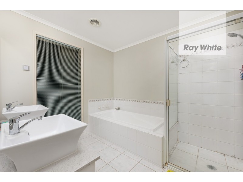 1 Highview Drive, South Morang VIC 3752