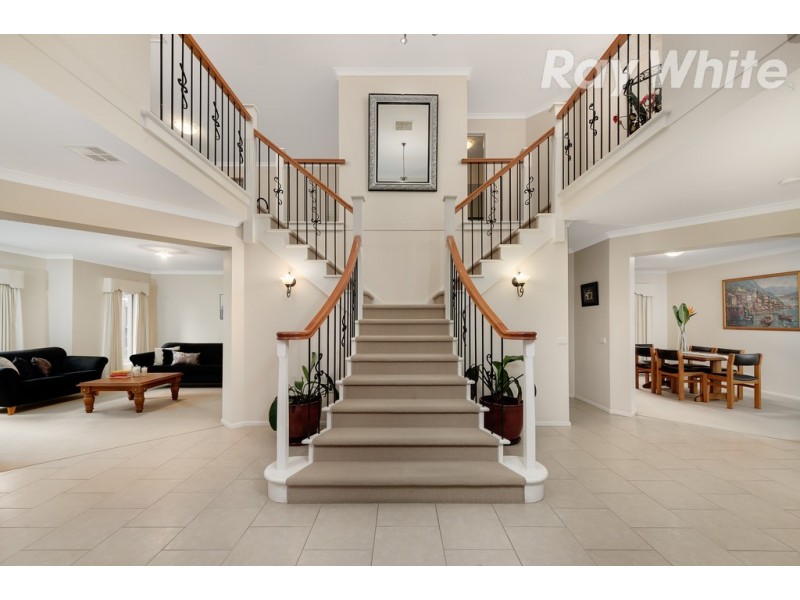 43 Ambrose Treacy Drive, Bundoora VIC 3083