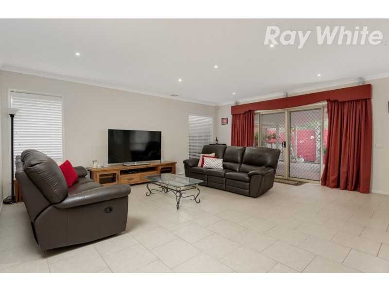 43 Ambrose Treacy Drive, Bundoora VIC 3083