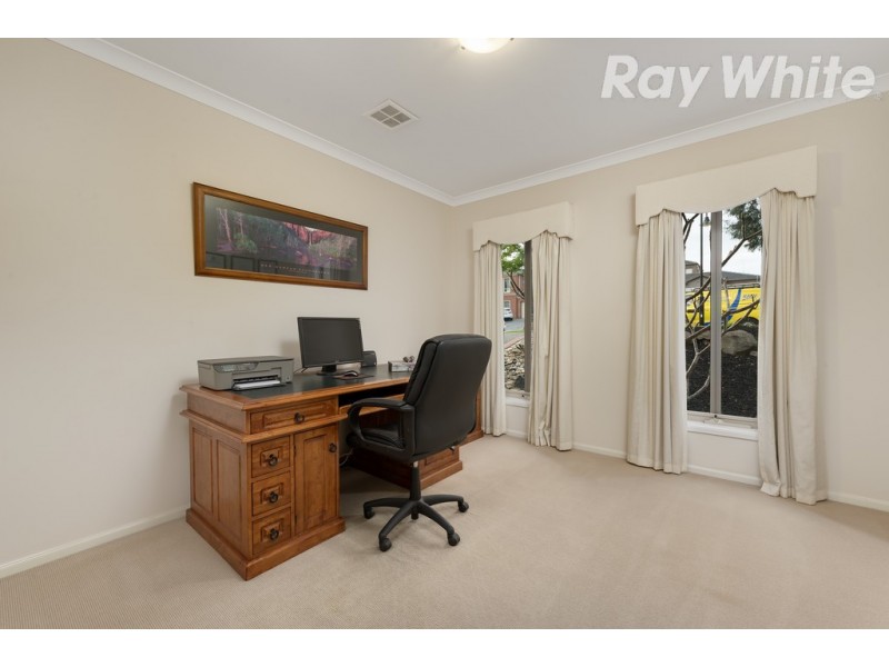43 Ambrose Treacy Drive, Bundoora VIC 3083