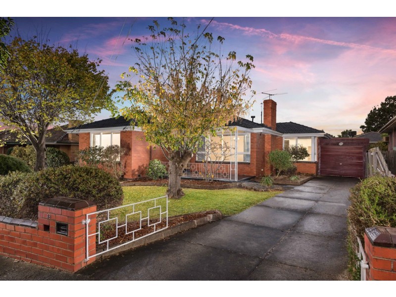 38 Noorong Avenue, Bundoora VIC 3083