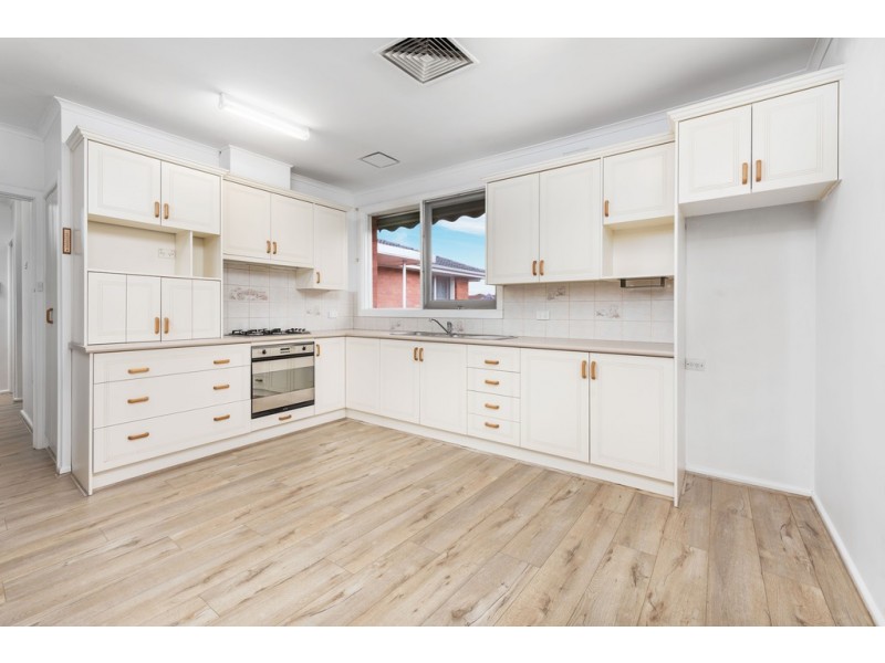 38 Noorong Avenue, Bundoora VIC 3083