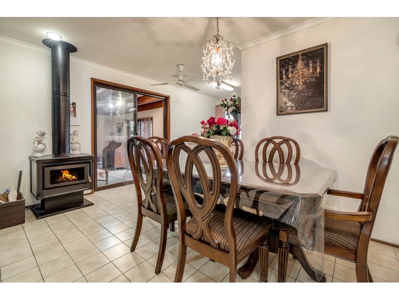 77 Betula Avenue, Bundoora VIC 3083