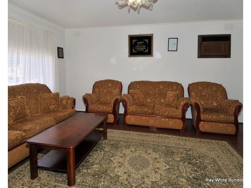 62 Casey Drive, Lalor VIC 3075