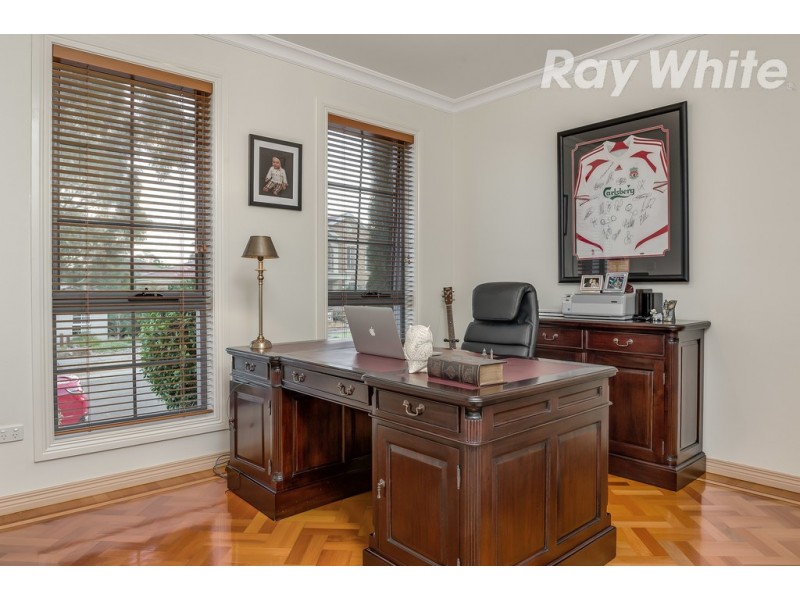 4 Nolan Close, Bundoora VIC 3083