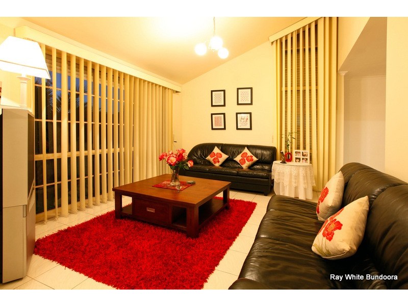 26 Hawkes Drive, Mill Park VIC 3082