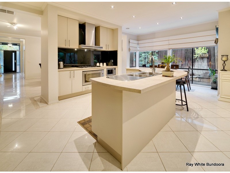 33 Snake Gully Drive, Bundoora VIC 3083