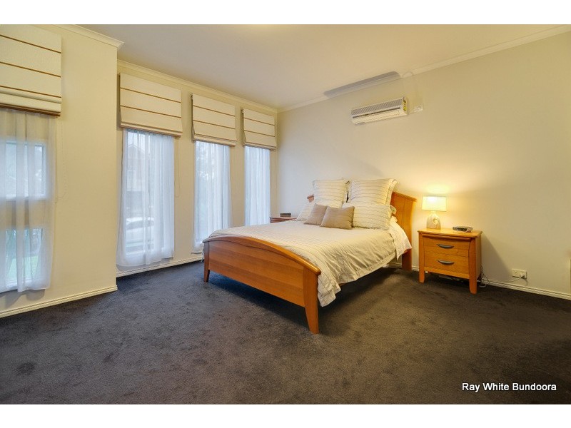 33 Snake Gully Drive, Bundoora VIC 3083