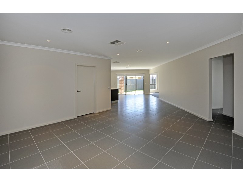 43 Grattan Street, South Morang VIC 3752