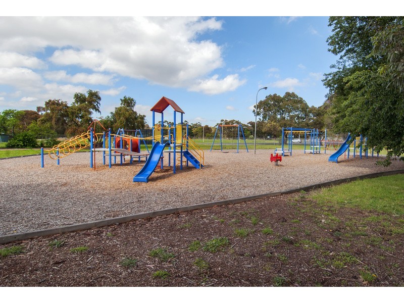 40 Glenroy Road, Glenroy VIC 3046