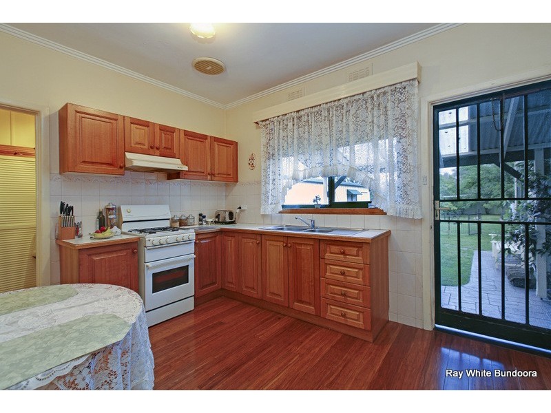 13 Highland Street, Kingsbury VIC 3083