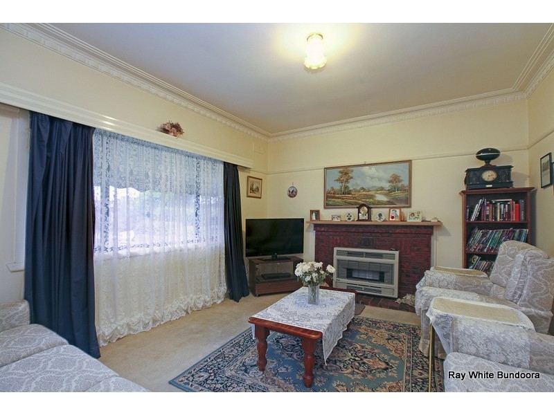 13 Highland Street, Kingsbury VIC 3083