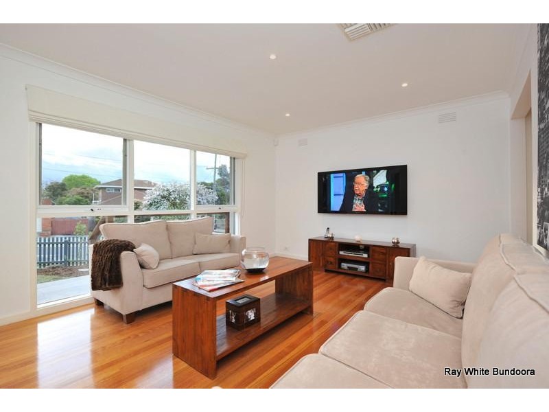 4 Dendaryl Drive, Bundoora VIC 3083