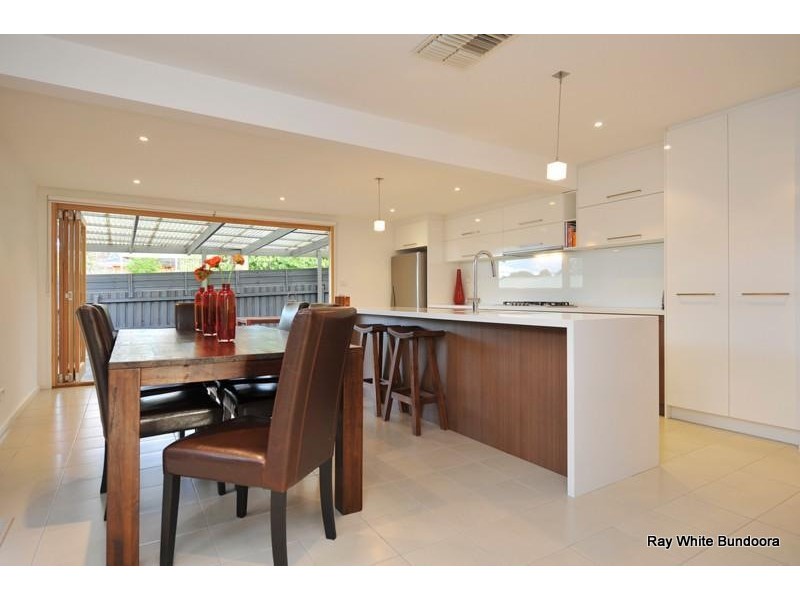 4 Dendaryl Drive, Bundoora VIC 3083