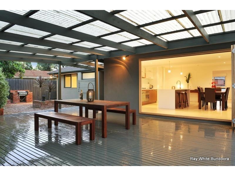 4 Dendaryl Drive, Bundoora VIC 3083