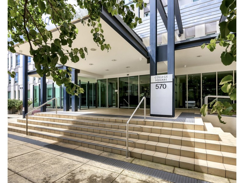 6C15/570 Lygon Street, Carlton VIC 3053