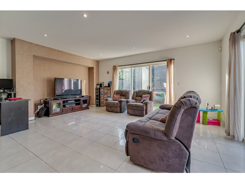 177 The Lakes Boulevard, South Morang VIC 3752