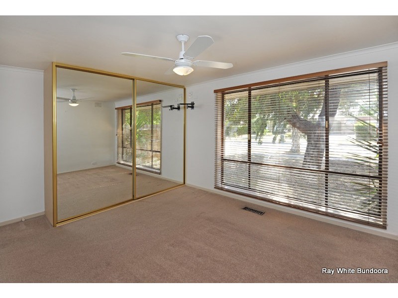 23 Coventry Crescent, Mill Park VIC 3082