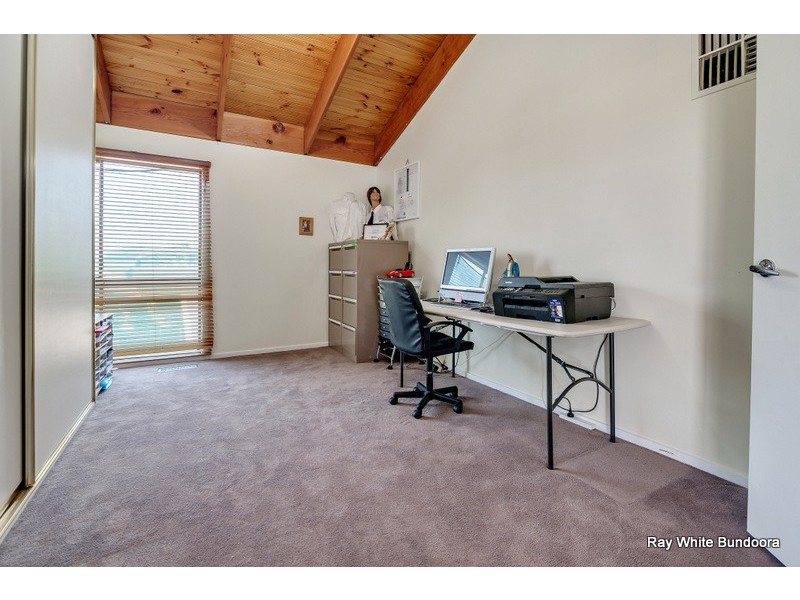 2 Homestead Place, Mill Park VIC 3082