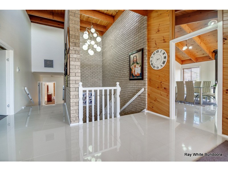 2 Homestead Place, Mill Park VIC 3082