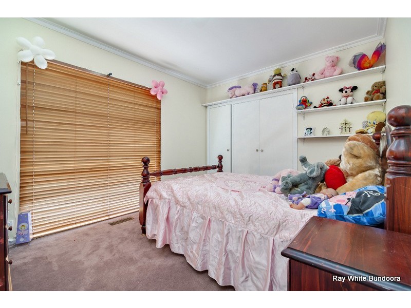 2 Homestead Place, Mill Park VIC 3082