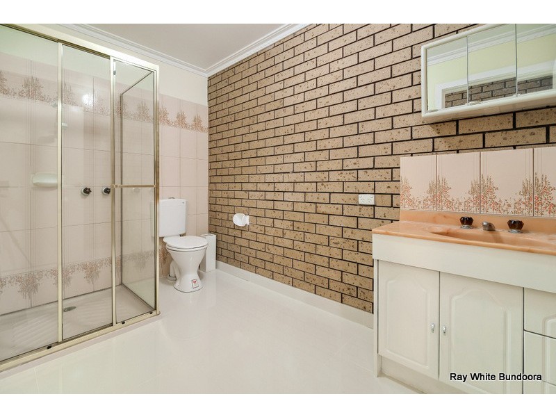 2 Homestead Place, Mill Park VIC 3082