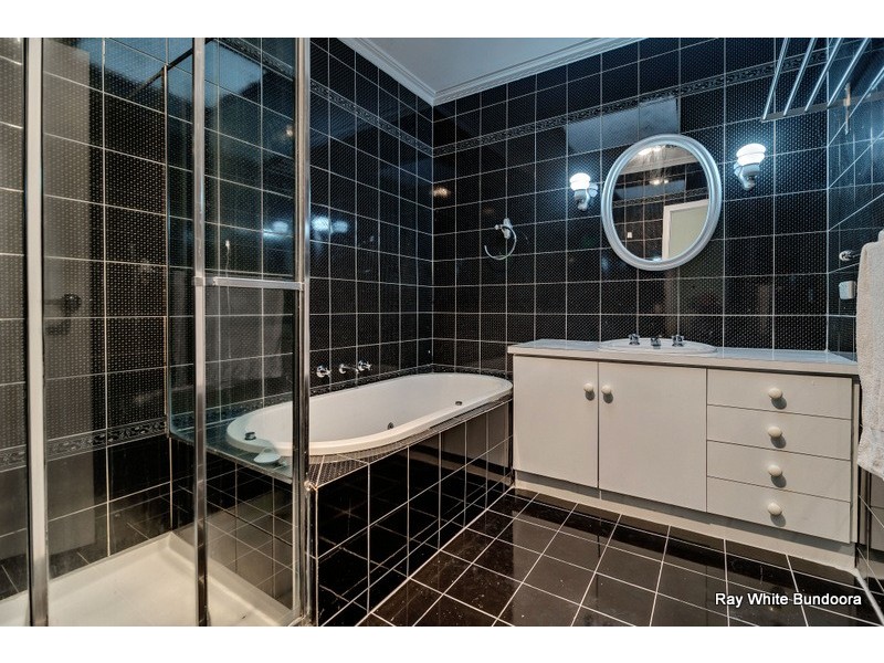 2 Homestead Place, Mill Park VIC 3082