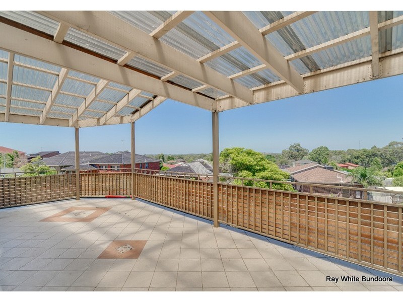 2 Homestead Place, Mill Park VIC 3082