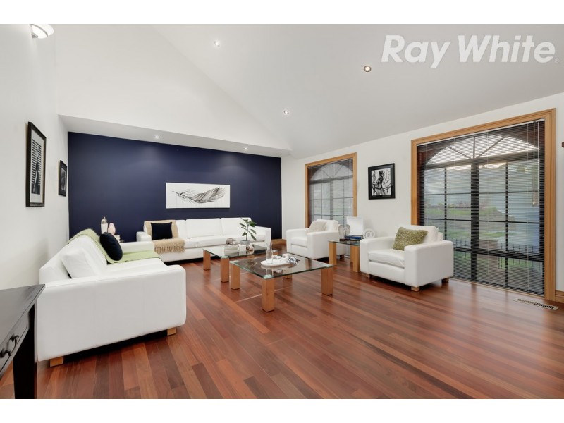 52 Snake Gully Drive, Bundoora VIC 3083