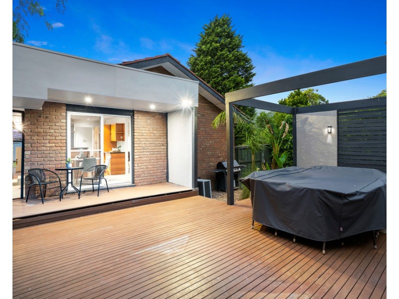 11 Eaglet Court, Mill Park VIC 3082