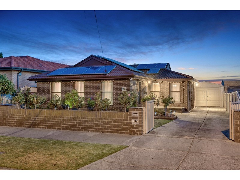 17 Karingal Way, Thomastown VIC 3074