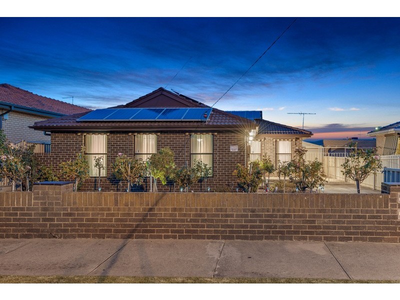 17 Karingal Way, Thomastown VIC 3074